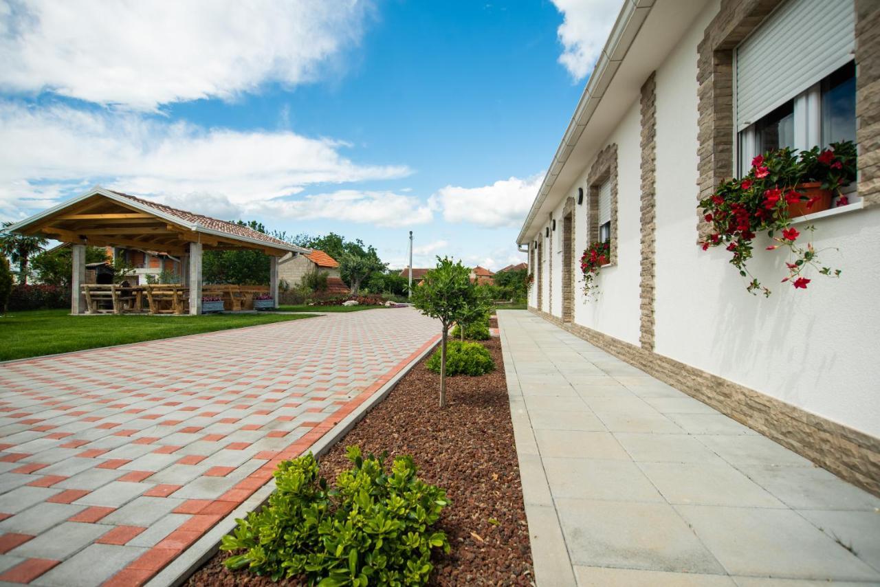 Apartments Slapovi Studenci Ngoại thất bức ảnh